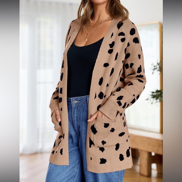 Long sleeved leopard print sweater.  size XL - Picture 2 of 11